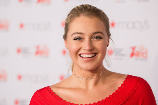 Iskra Lawrence will speak at 2018 NYC NEDA Walk