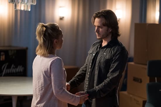 Juliette and Avery on the Nashville series finale