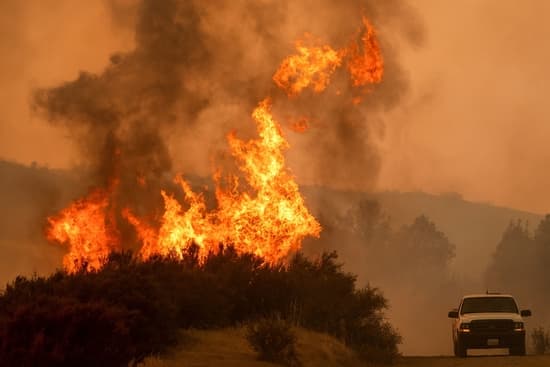 Firefighters battle the mendocino complex fire