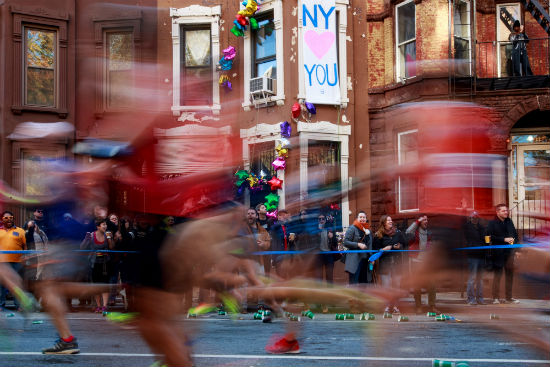 NYC Marathon 2017 signs cheering