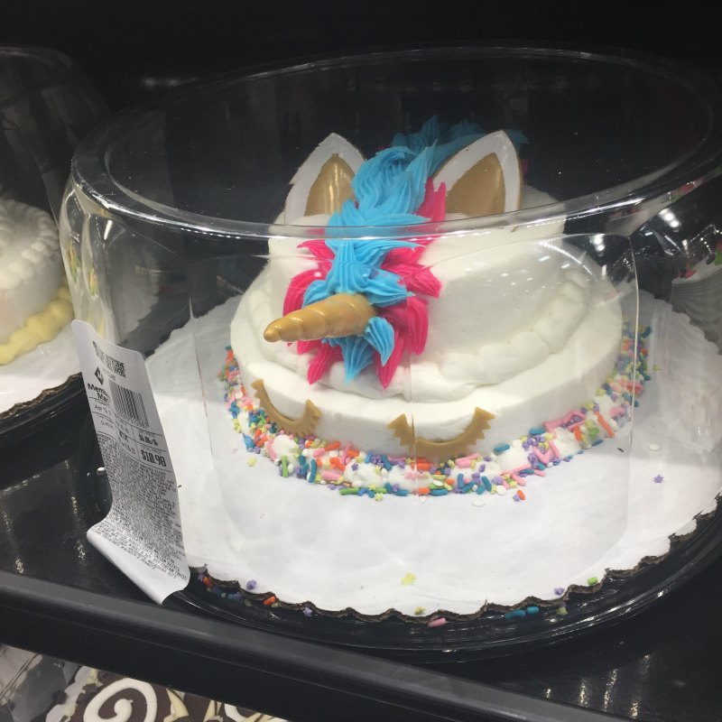 Sam's Club just released mermaid-inspired cakes and they're adorable –  Metro US