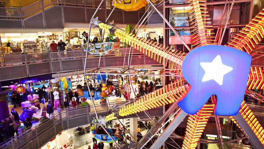 toys r us times square ferris wheel